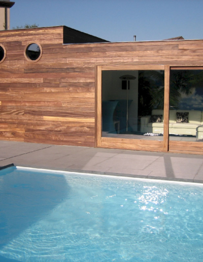 Extension bois bord de piscine