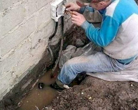 humour électricien pieds dans l'eau